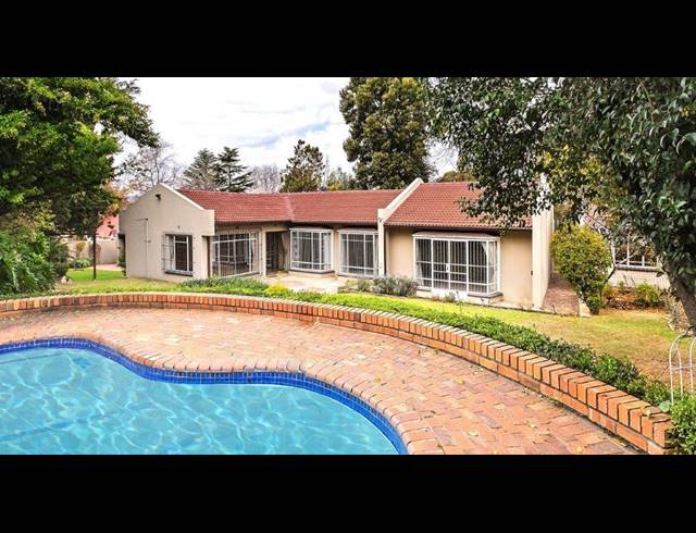 4 BEDROOM HOUSE FOR SALE IN OLIVEDALE